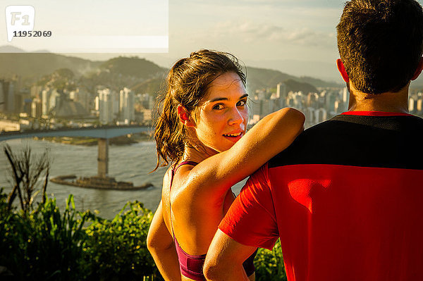 Läufer mit Pause  Rio de Janeiro  Brasilien