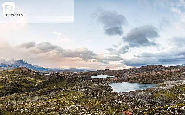 Landschaft mit Seen  Nationalpark Torres del Paine  Chile