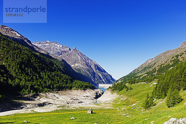 Gletscherstausee Place Moulin  Aostatal  Italienische Alpen  Italien  Europa