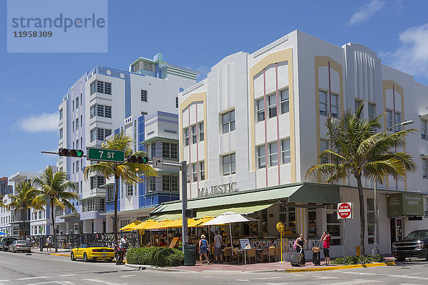 Ocean Drive und Art-Déco-Architektur  Miami Beach  Miami  Florida  Vereinigte Staaten von Amerika  Nordamerika