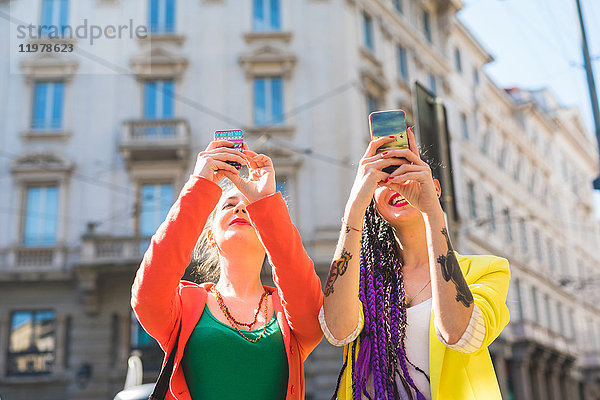 Frauen  die Selbsthilfe nehmen  Mailand  Italien