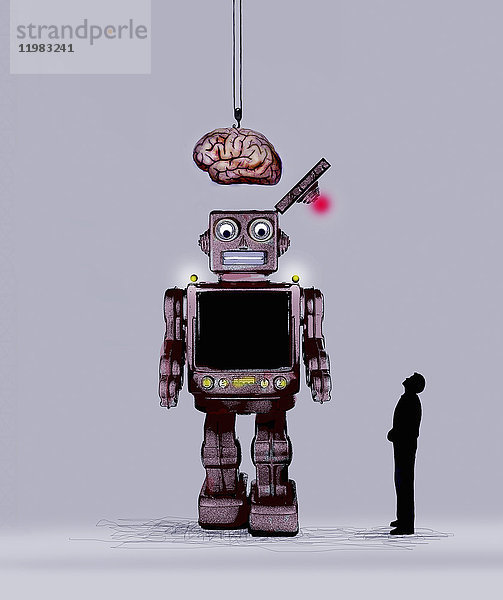 Mann sieht zu  wie ein menschliches Gehirn in einen Roboter eingesetzt wird
