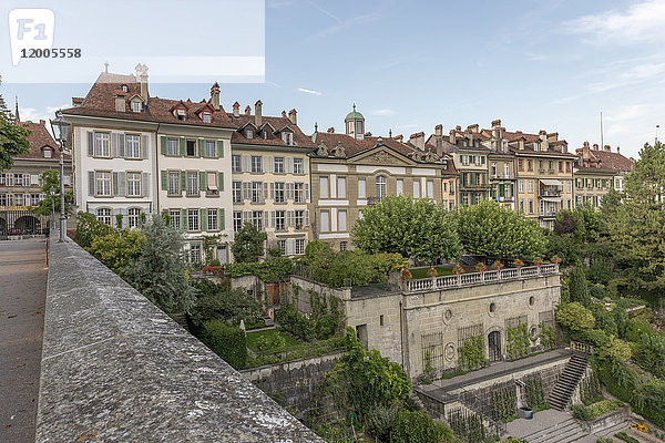Schweiz  Bern  Blick von der Münsterplattform auf die Altstadt