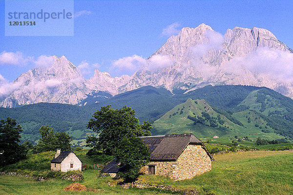 Frankreich  Nouvelle Aquitaine  Departement Pyrenees-atlantiques (64)  Bearn-Land  Aspe-Tal  Lescun-Kreis