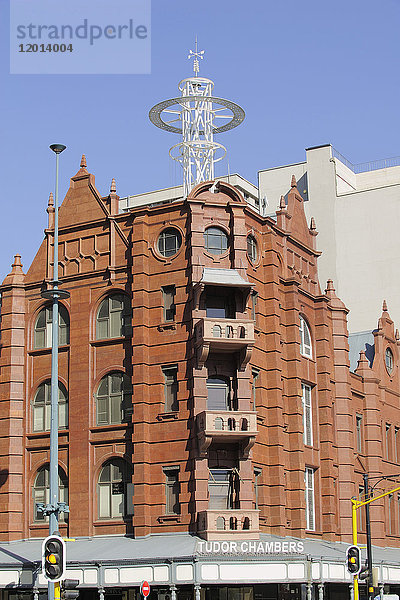 Afrika  Südafrika  Gauteng  Pretoria  Hauptstadt  Gebäude: Tudor Chambers (1903)  Kirchplatz