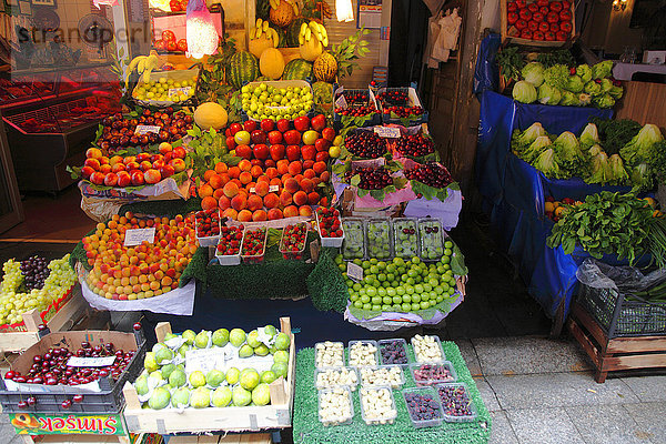 Türkei  Istanbul  Bezirk Beyoglu  Lebensmittelgeschäft