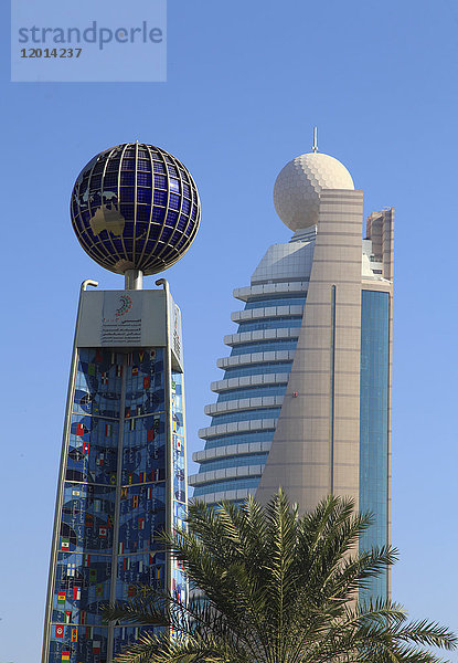Vereinigte Arabische Emirate  Dubai  Sheikh Zayed Road  World Trade Centre  Etisalat Building