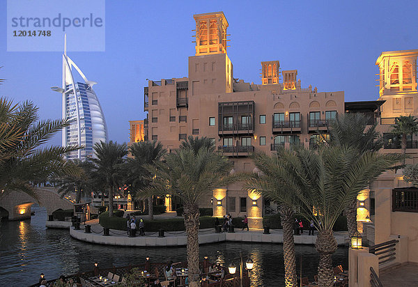 Vereinigte Arabische Emirate  Dubai  Burj al-Arab  Souq Madinat Jumeirah