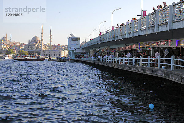 Türkei  Istanbul  Galata-Brücke