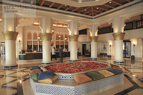 Vereinigte Arabische Emirate  Dubai  Madinat Jumeirah  Hotel  Lobby