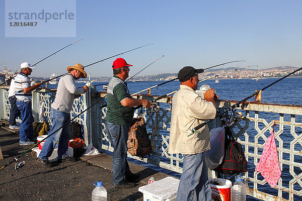 Türkei  Istanbul  Galata-Brücke