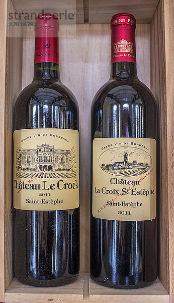 Frankreich  Gironde  Medoc  AOC Saint-Estephe  Chateau Le Crock  Flaschen des ersten und zweiten Weins