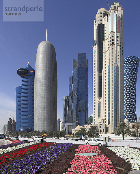 Katar  Doha  West Bay  Geschäftsviertel  Skyline  Al Corniche
