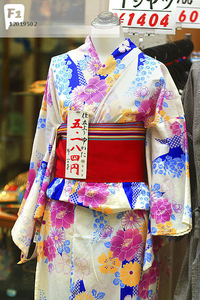 Japan  Tokio. Kimono