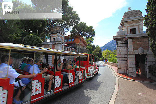 Frankreich  französische Riviera. Monte Carlo. Touristischer Zug.