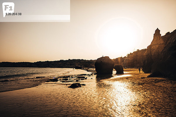 Sonnenuntergang in der Region Praia Do Vau an der Algarve  Portugal