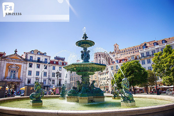 Brunnen Platz ''Dom Pedro IV''  Rossio Platz  Lissabon  Portugal''
