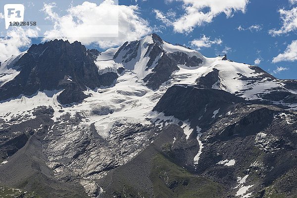 Hauptgipfel Gran Paradiso  4061 m  Massiv Gran Paradiso  Valsavarenche-Tal  Gran Paradiso  Alpen  Aostatal  Italien  Europa
