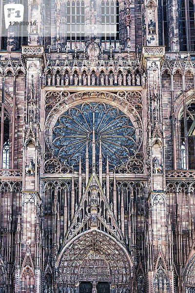 Fassade  Münster Notre-Dame  Straßburg  Elsass  Departement Bas-Rhin  Frankreich  Europa