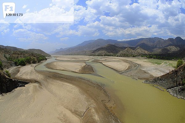 Landschaft am Rio Grande  bei Villa Serrano  Chuquisaca  Bolivien  Südamerika