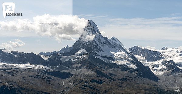 Schneebedecktes Matterhorn  Wallis  Schweiz  Europa