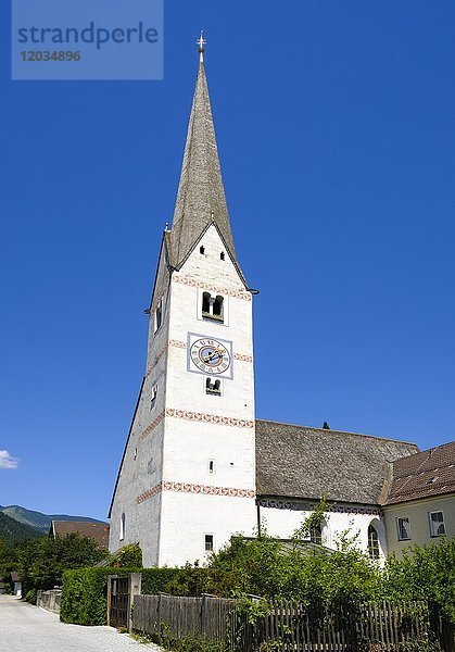 Alte Pfarrkirche St. Martin  Landkreis Garmisch  Garmisch-Partenkirchen  Werdenfelser Land  Oberbayern  Bayern  Deutschland  Europa