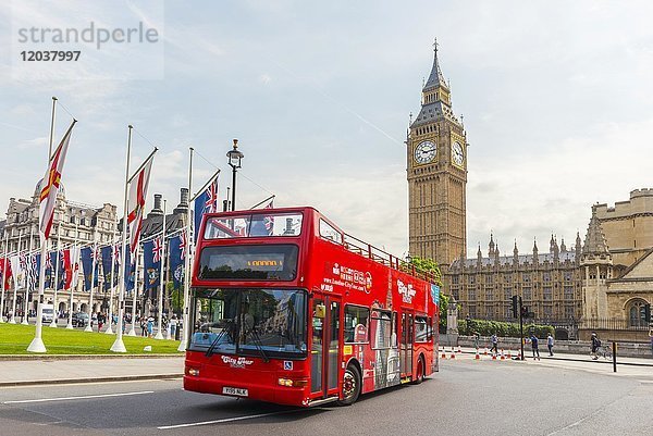 Doppeldecker Bus  Palace of Westminster  Houses of Parliament  Big Ben  City of Westminster  London  England  Großbritannien  Europa