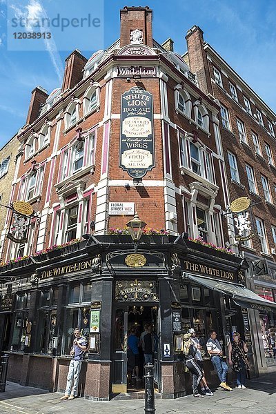 White Lion  englischer Pub  Bar  Restaurant  London  England  Großbritannien  Europa