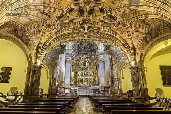 Hauptschiff  Renaissance Hochaltar  Monasterio de San Jerónimo  Granada  Andalusien  Spanien  Europa