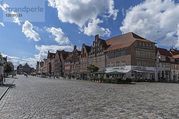 Historische Giebelhäuser  Am Sande  Lüneburg  Niedersachsen  Deutschland  Europa