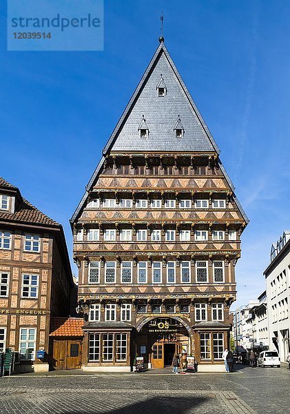 Knochenhaueramtshaus  Marktplatz mit Fachwerkhäusern  Hildesheim  Niedersachsen  Deutschland  Europa