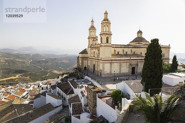Kirche La Encarnación  weißes Dorf  Olvera  Provinz Cádiz  Andalusien  Spanien  Europa