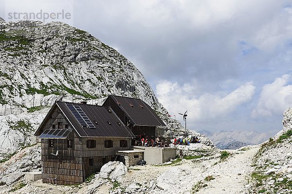 Koca na Dolicu-Hütte  Triglav Nationalpark  Julische Alpen  Slowenien  Europa