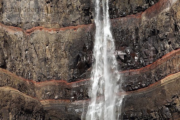 Wasserfall Hengifoss  Ostisland  Island  Europa