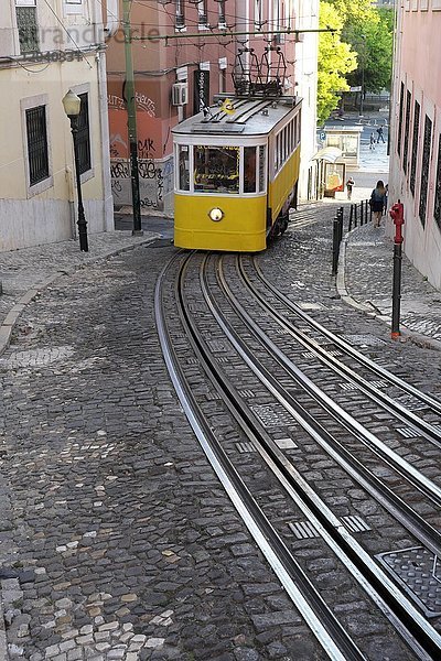 Standseilbahn Ascensor da Glória  Baixa  Lissabon  Portugal  Europa