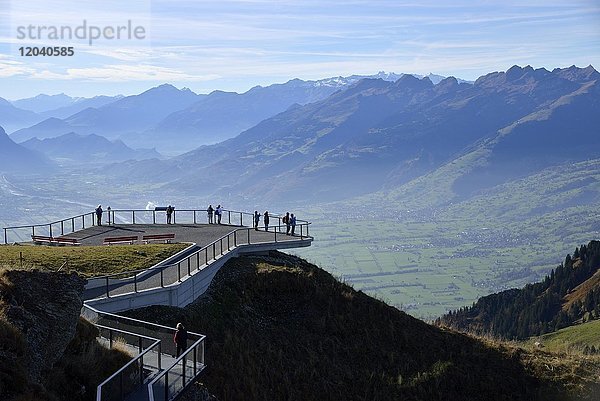 Blick über das St. Galler Rheintal  Panoramaterrasse Hoher Kasten  Alpstein  Kanton Appenzell Innerrhoden  Schweiz  Europa