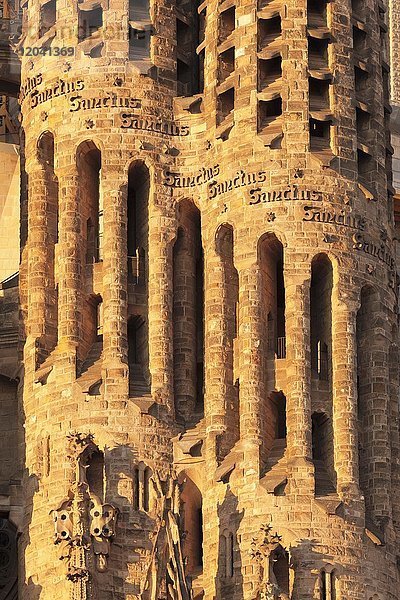 Detail  Fassade der Turmspitze  Kirche Sagrada Familia  Architekt Antonio Gaudi  UNESCO Weltkulturerbe  Barcelona  Katalonien  Spanien  Europa