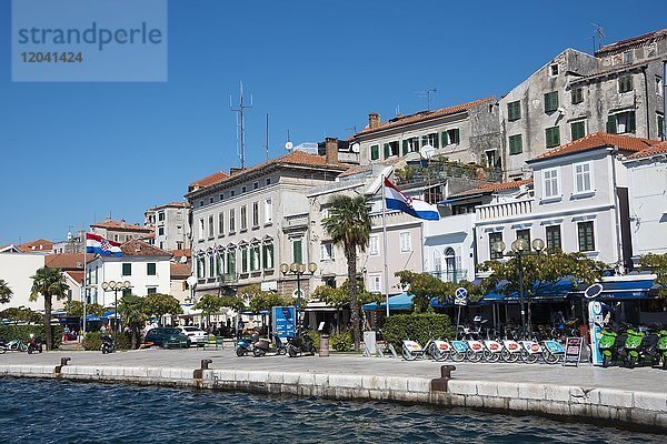 Promenade  Sibenik  Dalmatien  Kroatien  Europa