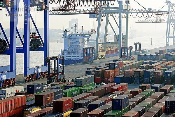 Containerterminal  Hamburger Hafen  Deutschland  Europa