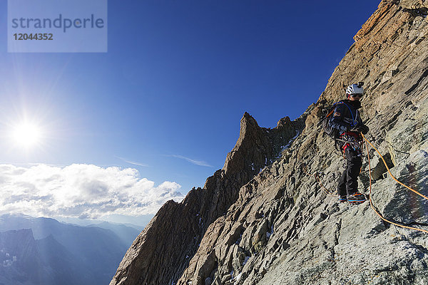 Bergsteiger am Südgrat der Dent Blanche  4357m  Wallis  Schweizer Alpen  Schweiz  Europa