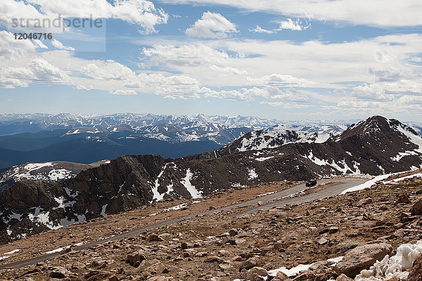 Blick von der Straße des Mount Evans über die Berglandschaft  Colorado  USA