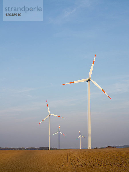 Windturbinen  Nordrhein-Westfalen  Deutschland