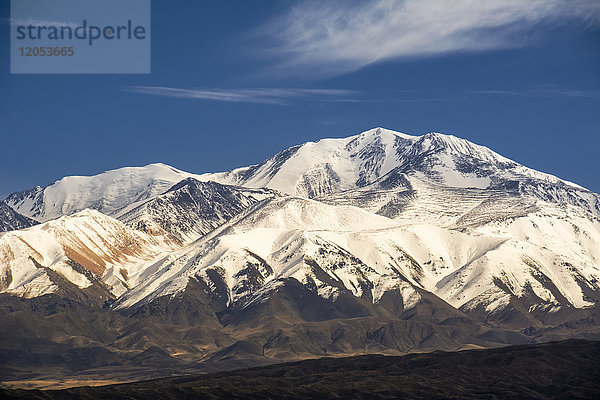 Nahaufnahme eines Abschnitts der schneebedeckten Anden; Tupungato  Mendoza  Argentinien