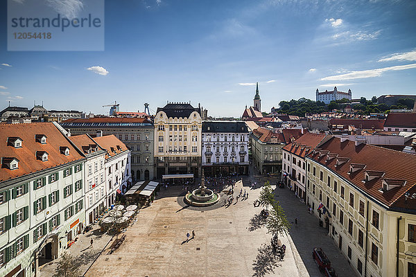 Slowakei  Bratislava  Stadtbild  Altstadt  Hauptplatz von oben