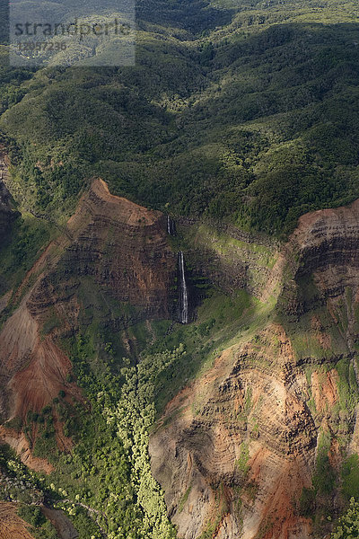 USA  Hawaii  Kauai  Waimea Canyon  Waipoo Fälle