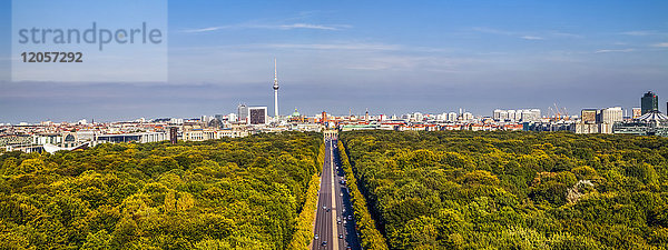 Deutschland  Berlin  erhöhte Stadtansicht aus der Siegessäule