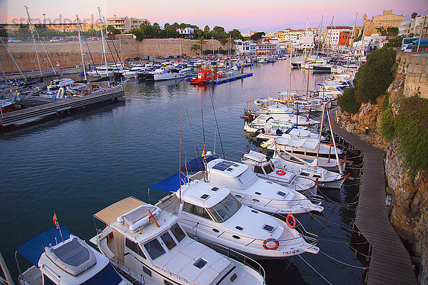 Historischer alter Hafen  Ciutadella  Menorca  Balearische Inseln  Spanien  Mittelmeer  Europa