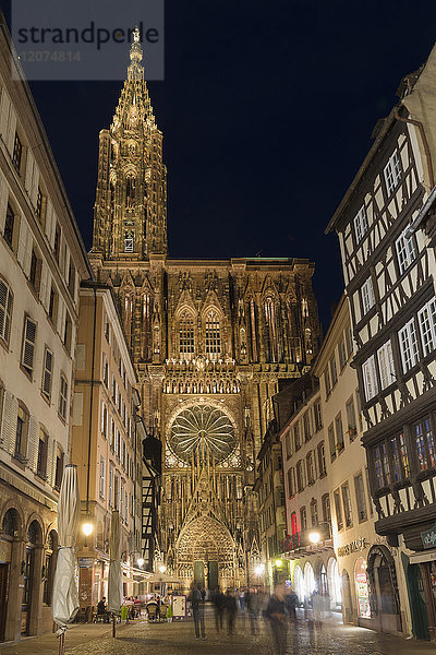 Münster Notre-Dame bei Nacht  Straßburg  Elsass  Departement Bas-Rhin  Frankreich  Europa