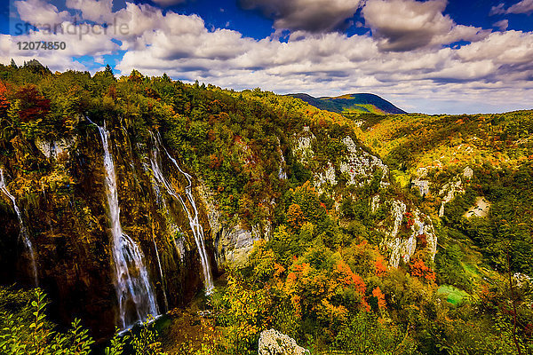 Aussichtspunkt im Nationalpark Plitvicer Seen  UNESCO-Weltkulturerbe  Kroatien  Europa