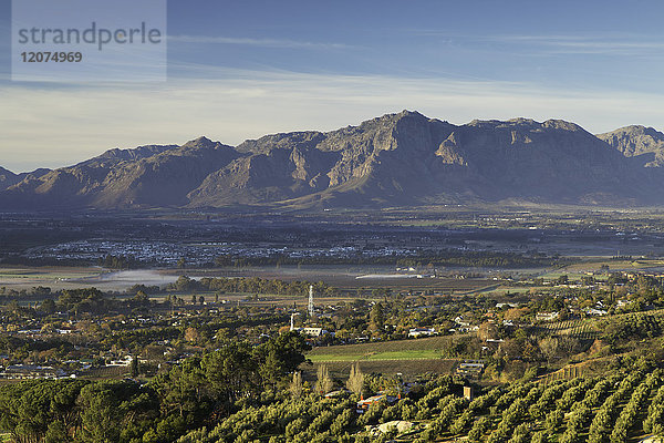 Paarl Valley bei Sonnenaufgang  Paarl  Westkap  Südafrika  Afrika